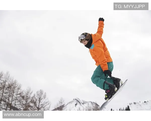 滑雪装备全面解析：从滑雪板到护具，助你畅享雪地极限运动